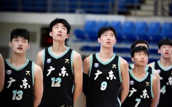 广东宏远加时力克辽宁黄明依13+8陈家政27分17岁代彦龙21+17贝搏体育APP(图1)