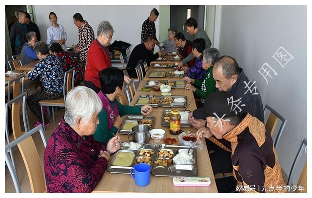 贝搏体育入口我生病住院儿女竟在病床前争遗产一气之下我把财产给了保姆(图3)