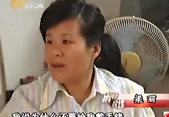 保洁阿姨捡到破烂纸箱被逮捕之后判无期徒刑箱子打开后傻眼了