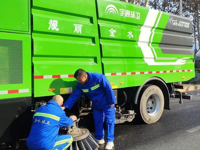 春节我在岗｜与尘土为伴道路清洁我来守护(图2)